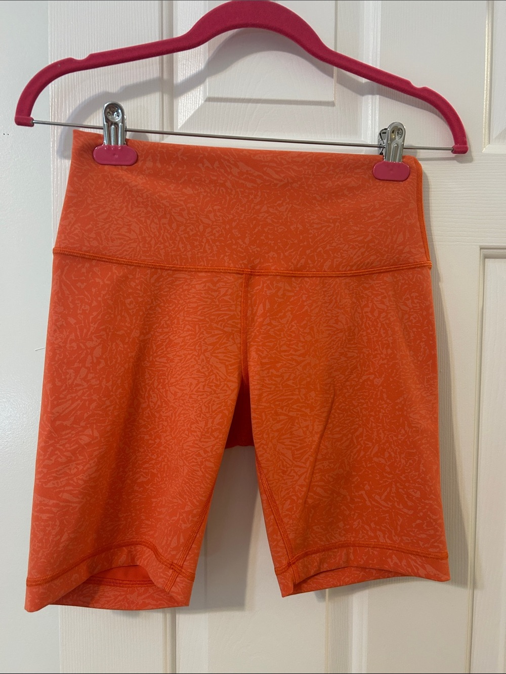 Lululemon Wunder Under Train high rise Short 8” Size 8 Crunch Warm Coral